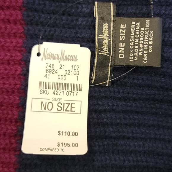Cashmere Neiman Marcus Knit Scarf NWT - Picture 5 of 6